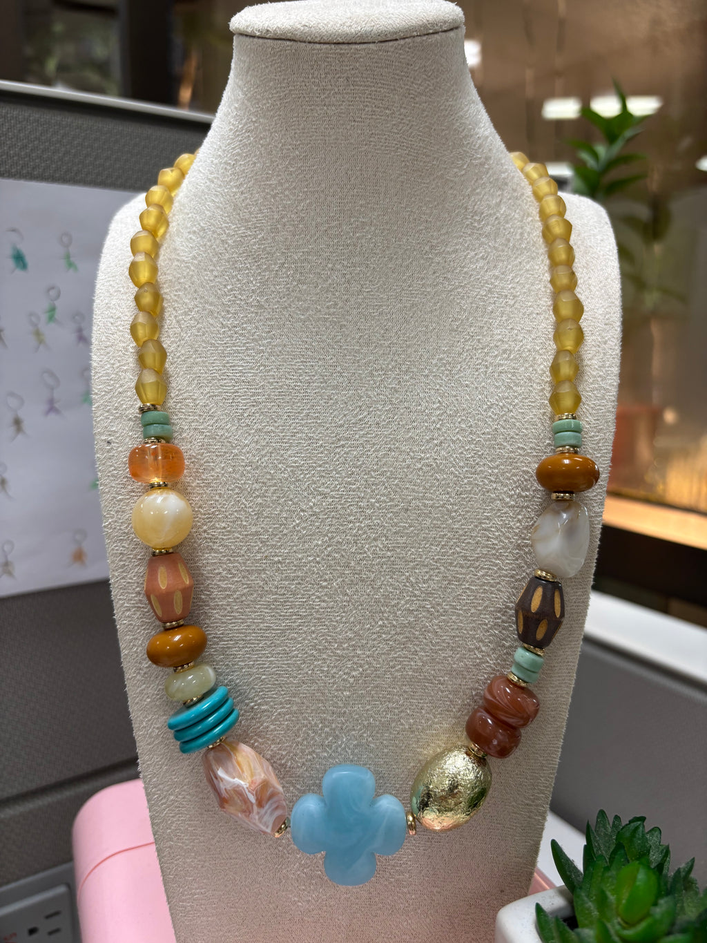 “Flor de Ámbar” Necklace
