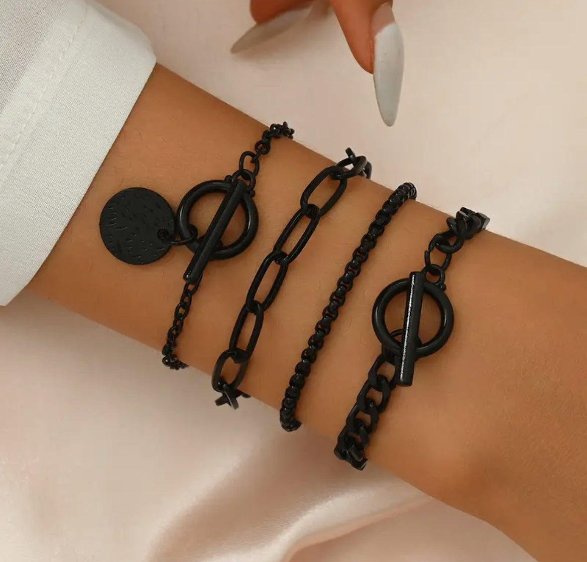 4pcs Black Chain Stackable Bracelet Set with T-Bar Clasp