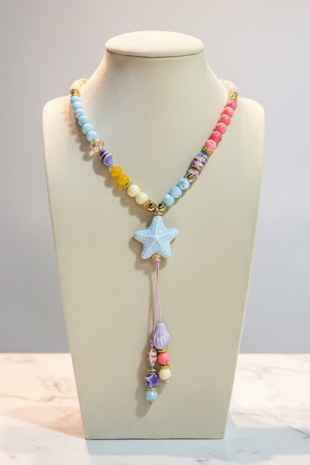 Elastic Necklaces