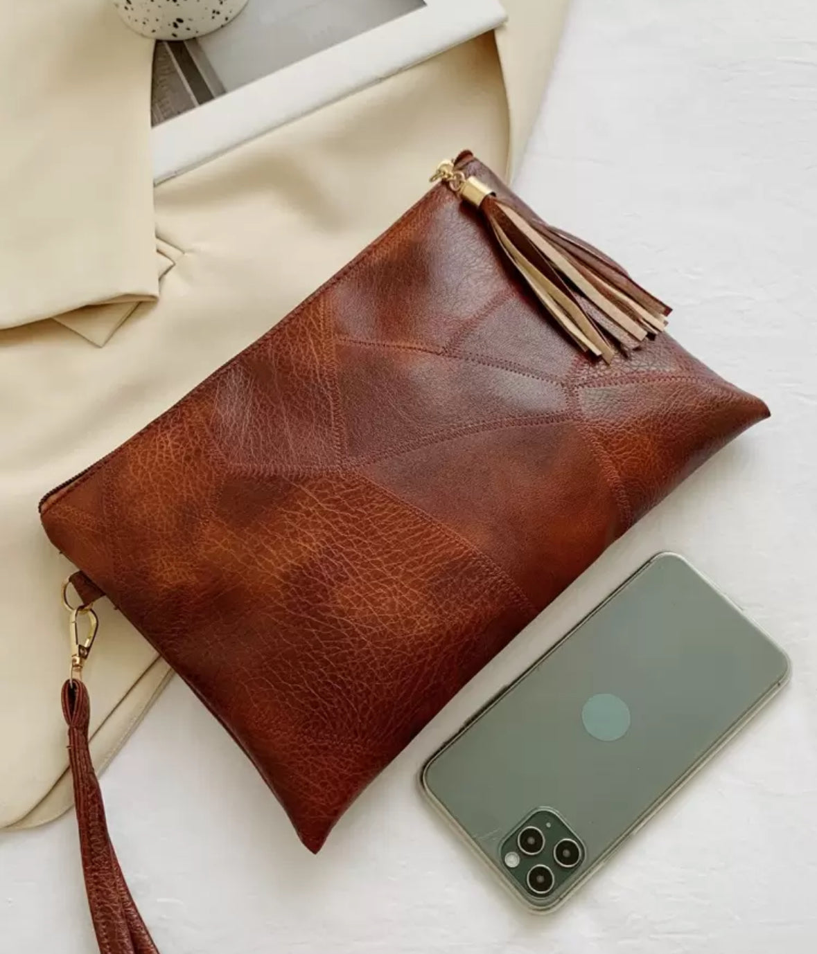 Vintage Litchi Embossed Tassel Decor Wristlet Bag