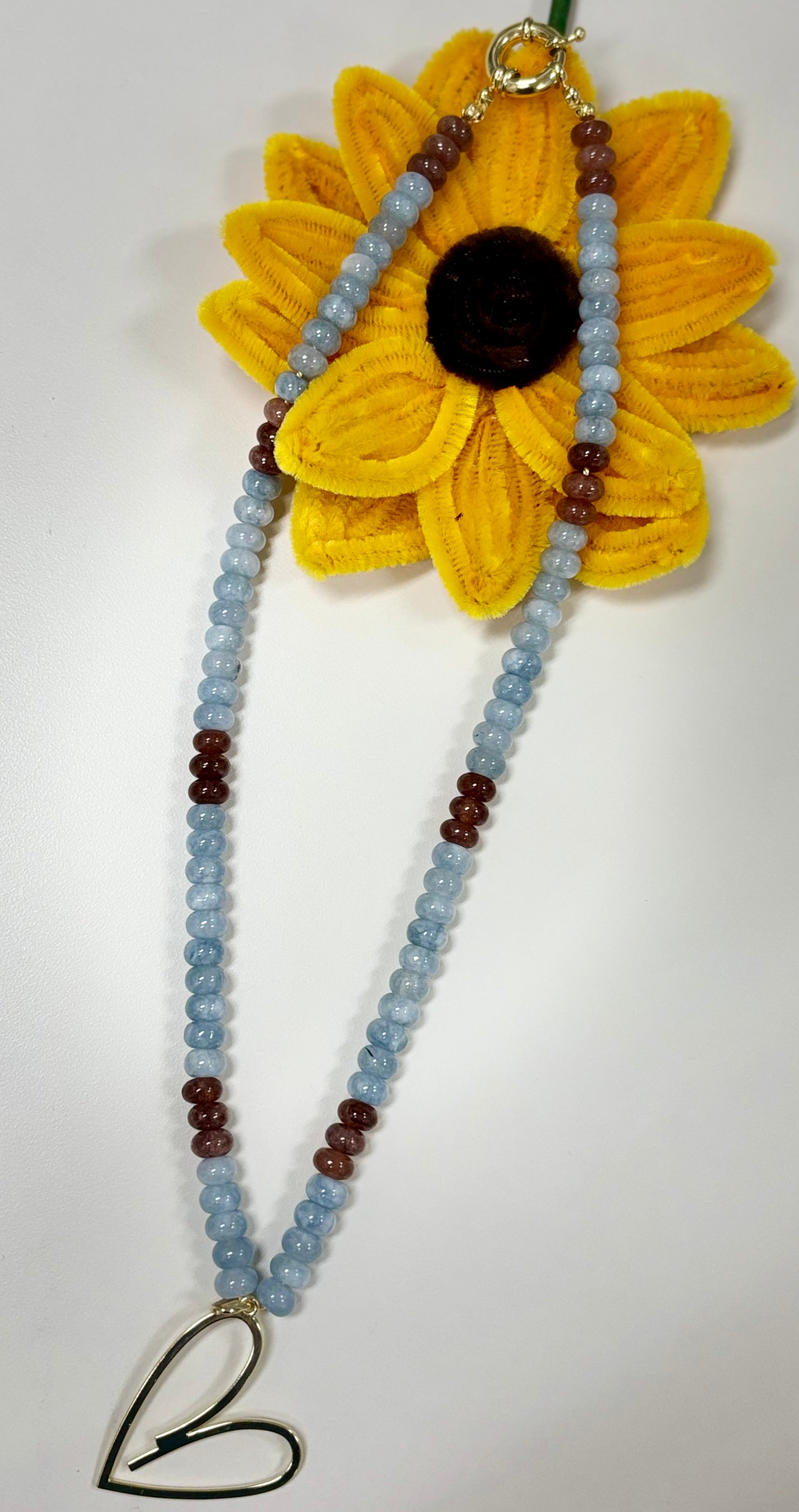 Simple and Elegant Necklace