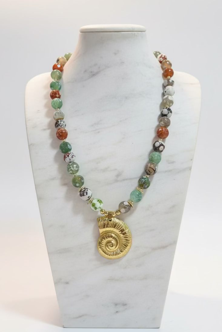 Agate Necklace with Shell pendant