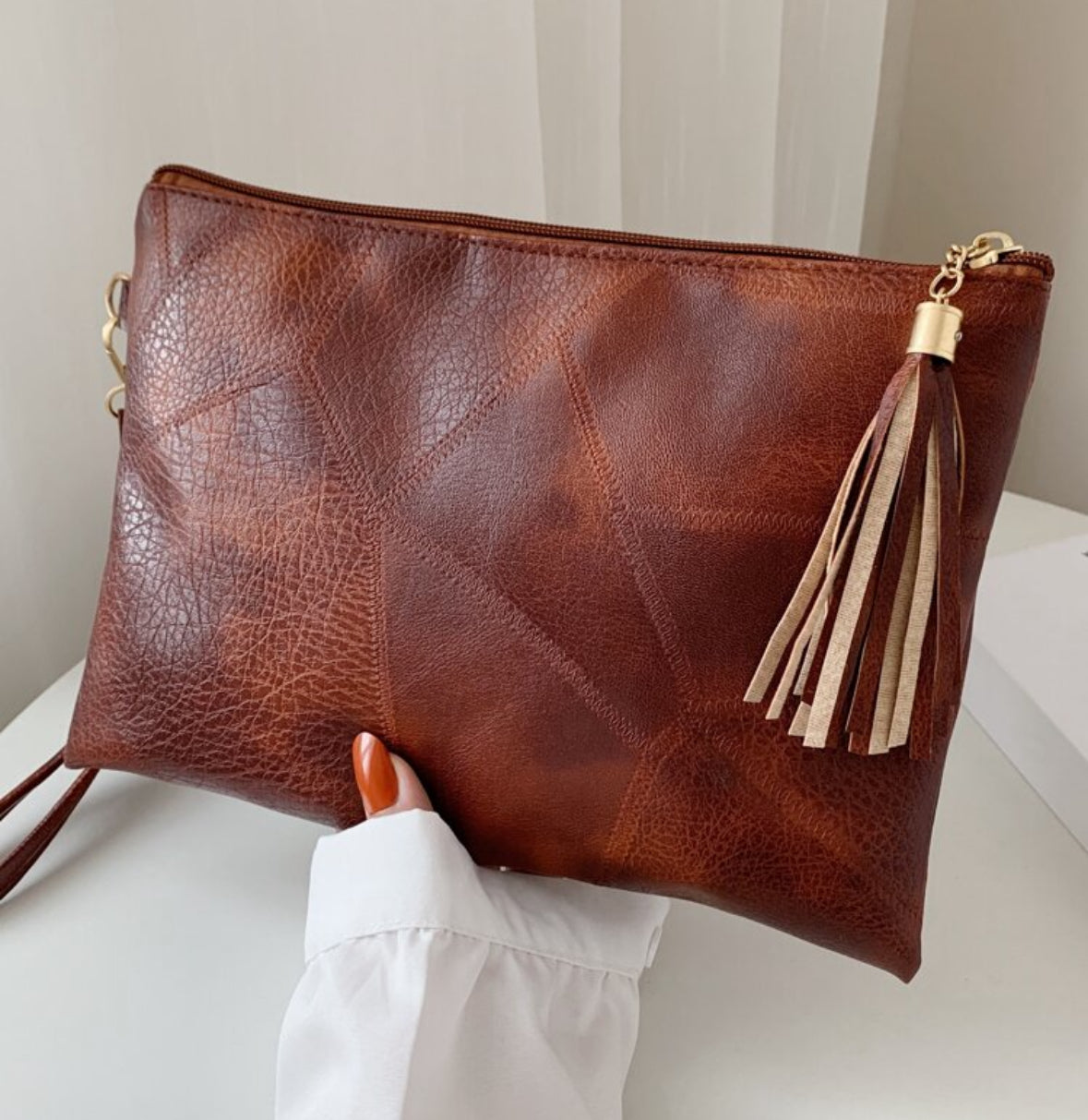 Vintage Litchi Embossed Tassel Decor Wristlet Bag