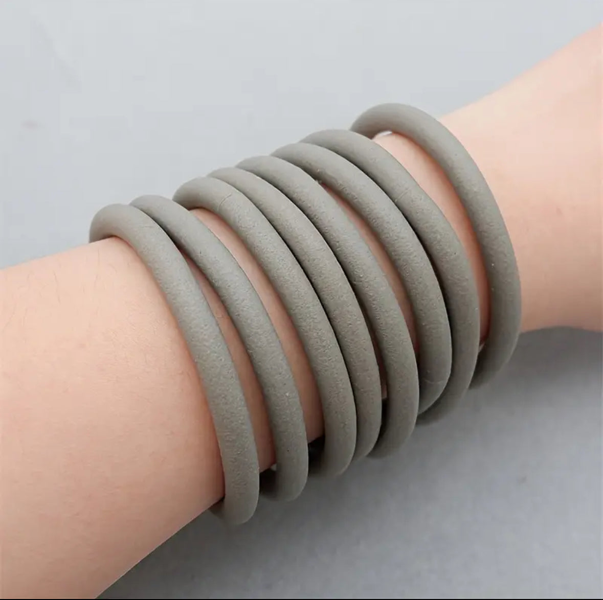 1set/8pcs Statement Rubber Bracelets