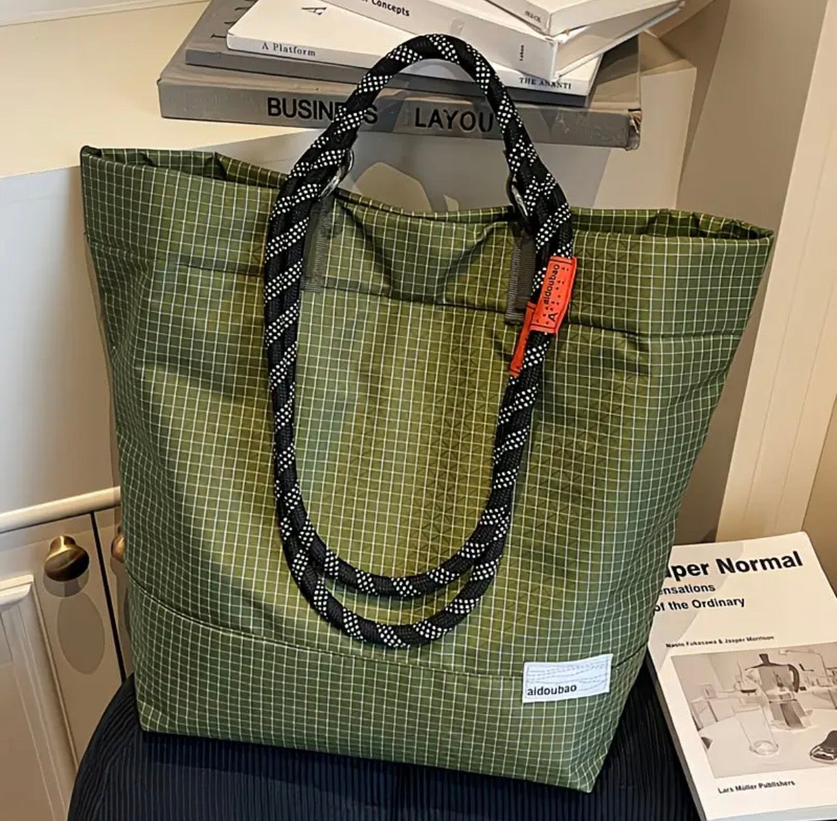 Plaid Pattern Shoulder Bag